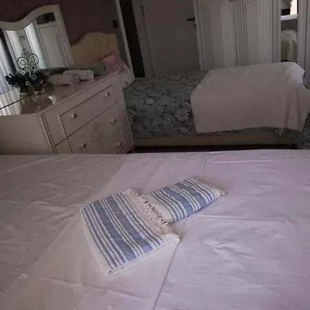 Denize Yakin Lueks Apartamento