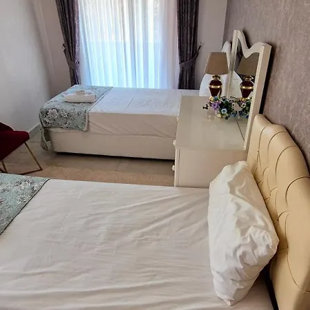 Denize Yakin Lueks Apartamento *